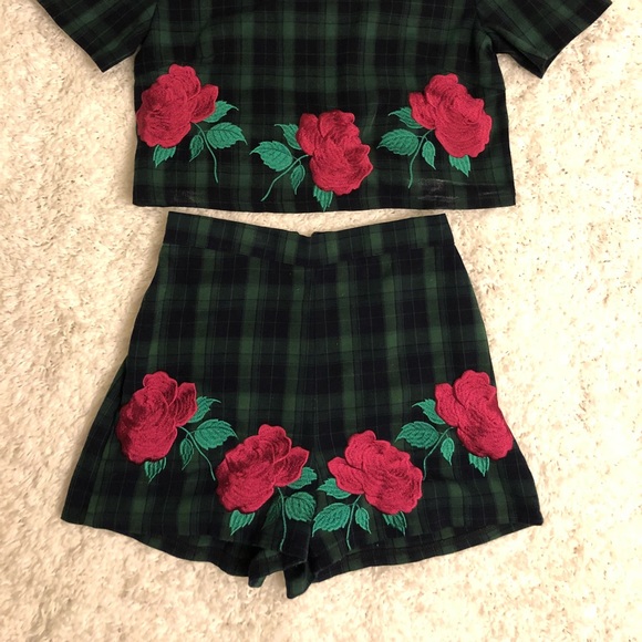 Miss Guided two piece - Picture 2 of 2